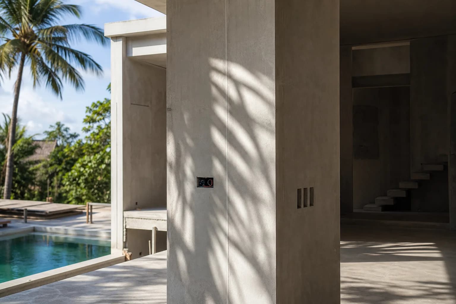 Concealed Cable Trunking Flush Faceplates for Bali Villas