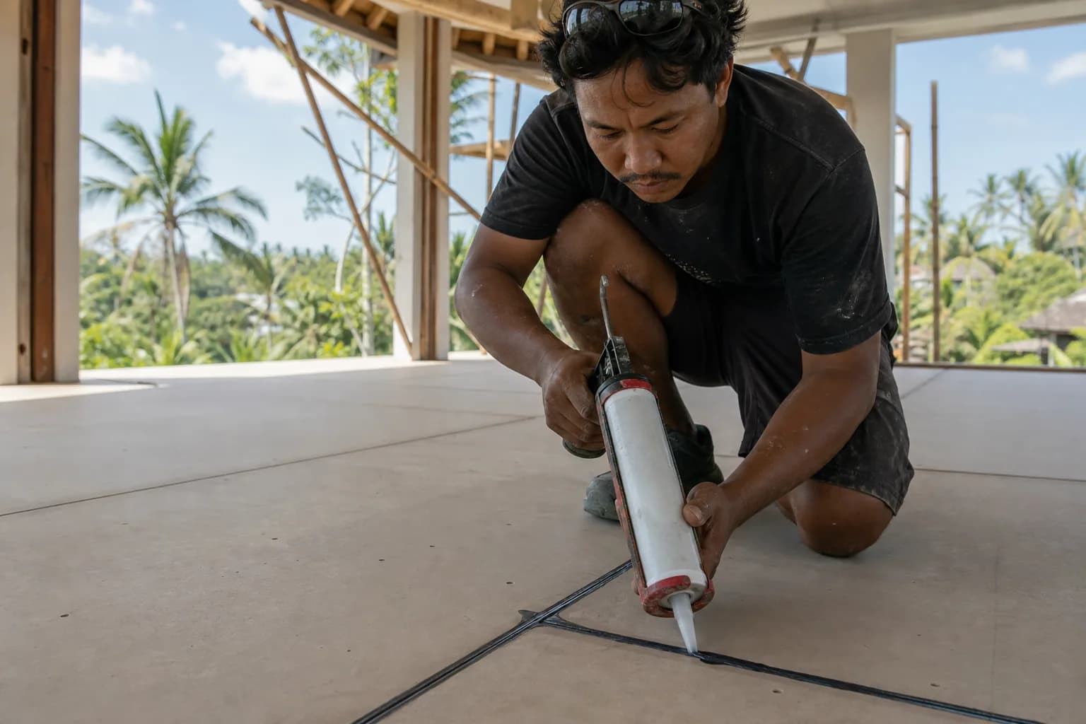 Moisture-Resistant Plywood Subfloor: Fixing Sealants Bali