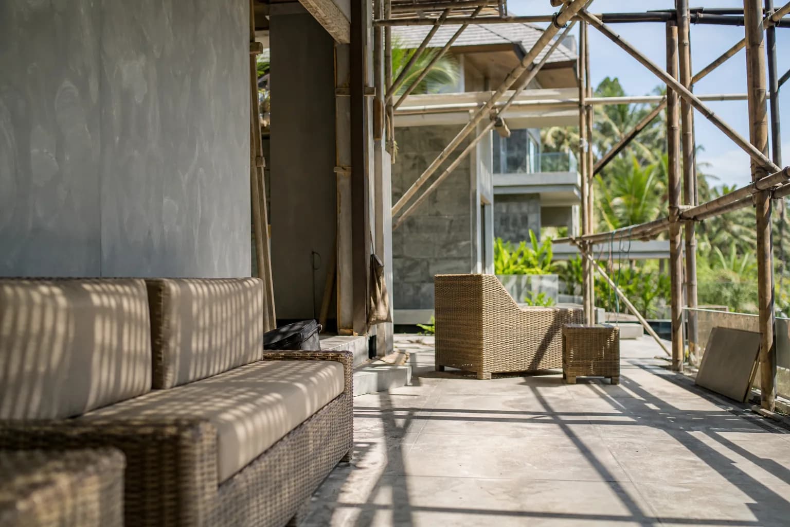 Synthetic Rattan UV Degradation Timeline: Bali Equatorial Exposur