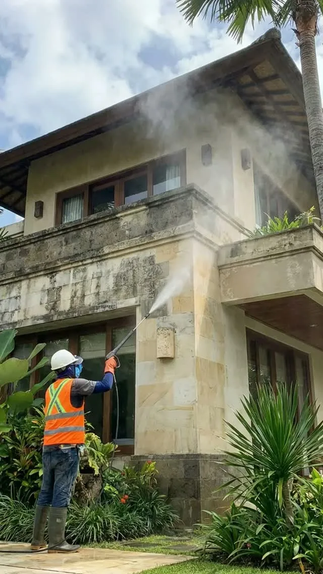 Building in Bali, day by day 🏗️
Real progress from our current villa sites — no renders, just the build.
Costs, timeli