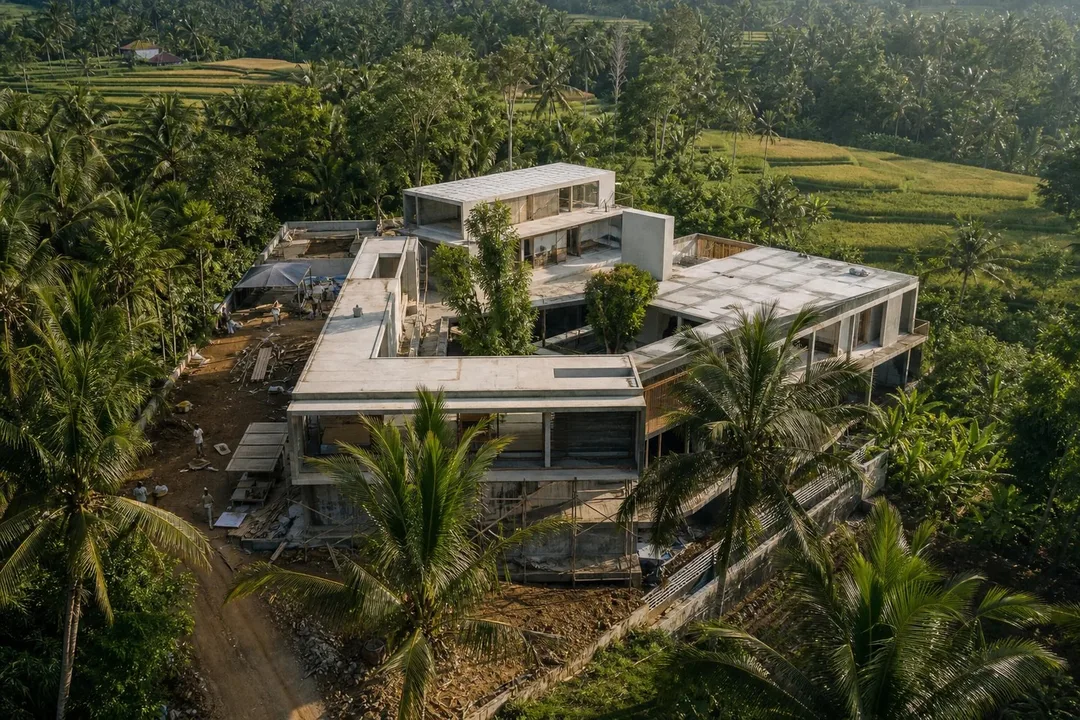 Considering a villa purchase or build in Bali in 2026?
Our comprehensive area-by-area comparison highlights Canggu, Pe