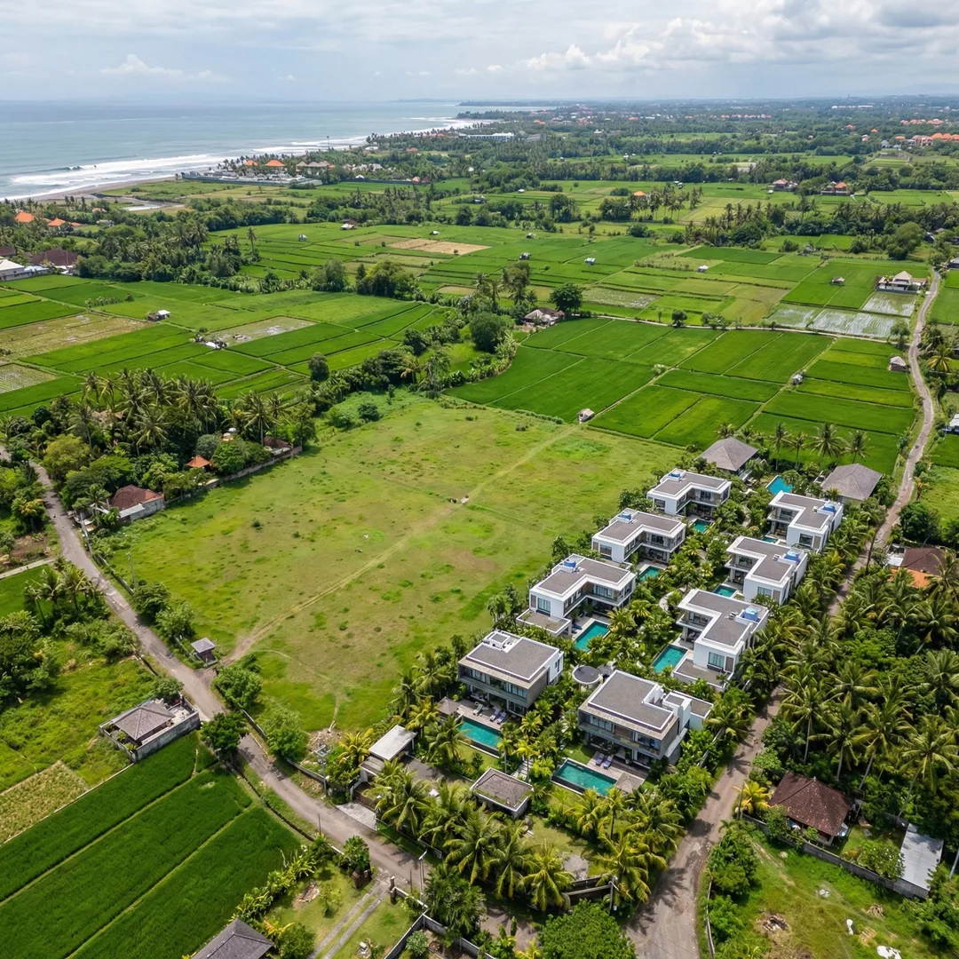 🌊 2,200m² Land | Tibubeneng, Canggu | $508,005

Canggu's established infrastructure means utility c